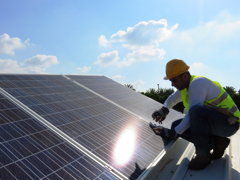 Sedeno ingenieria instalacion de placas solares en Cadiz - Sedeño | Instalaciones Eléctricas, climatización, energías renovables e Ingeniería